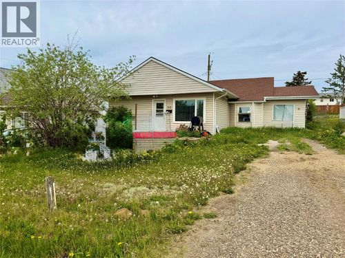512 97a Avenue, Dawson Creek, BC, V1G1R1 | Card Image