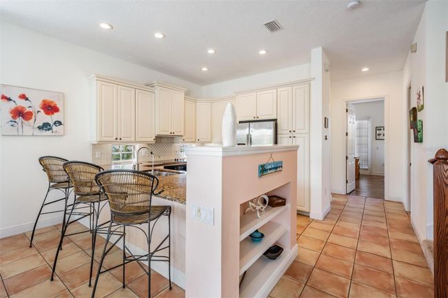315 64 Th St, Condo with 3 bedrooms, 3 bathrooms and null parking in Holmes Beach FL | Image 12