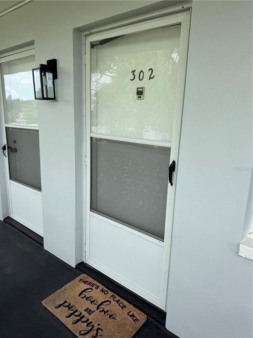 302-7801 11th St N, ST PETERSBURG, FL, 33702-1113 | Card Image