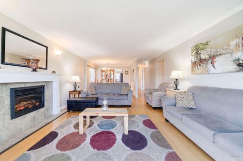 4524 Pender St, Burnaby, BC, V5C2N1 | Card Image