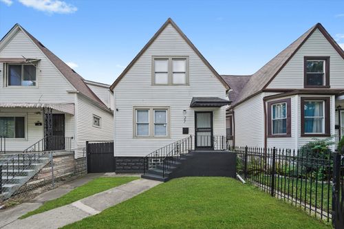 27 E 117th Pl, Chicago, IL, 60628-5519 | Card Image