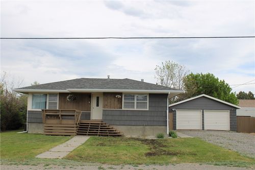 215 S D Street, Bridger, MT, 59014 | Card Image