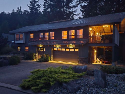 4-4622 Sinclair Bay Rd, Garden Bay, BC, V0N1S1 | Card Image