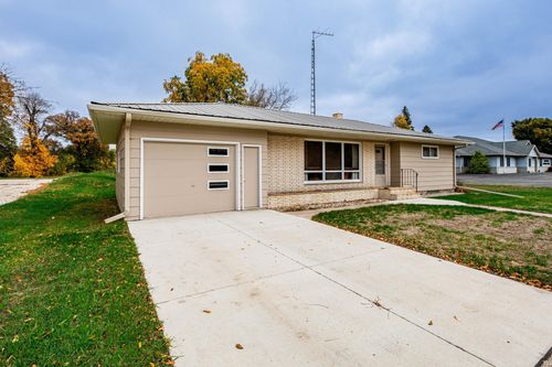 7 Main Street, Lisbon, ND, 58054 | Card Image