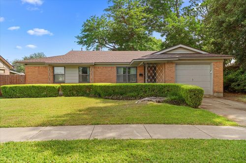 2806 Maple Dr, Garland, TX, 75042-5663 | Card Image