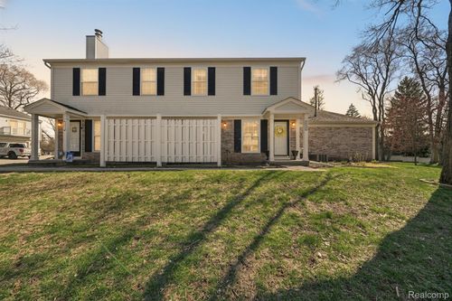 b-1412 Hidden Meadows Drive E., Walled Lake, MI, 48390 | Card Image