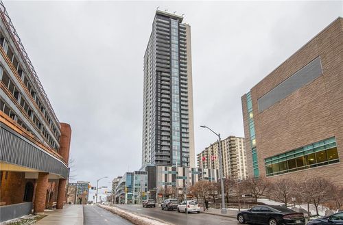 3913-60 Frederick St, Kitchener, ON, N2H0C7 | Card Image