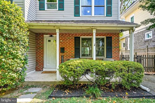 2433 Avon Rd, ARDMORE, PA, 19003-3011 | Card Image