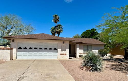 8878 E Sheena Dr, Scottsdale, AZ, 85260-7058 | Card Image