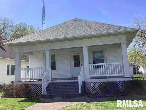 618 E Union St, Nokomis, IL, 62075-1419 | Card Image