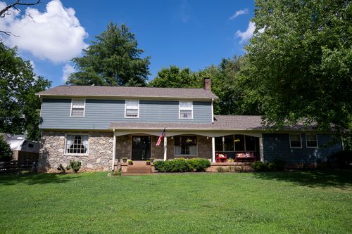 178 Meadowlake Dr, Hendersonville, TN, 37075-5529 | Card Image