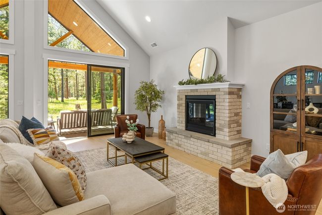 Livingroom with cozy fireplace | Image 15