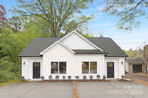 2421 Toddville Rd, Charlotte, NC, 28214-2923 | Card Image
