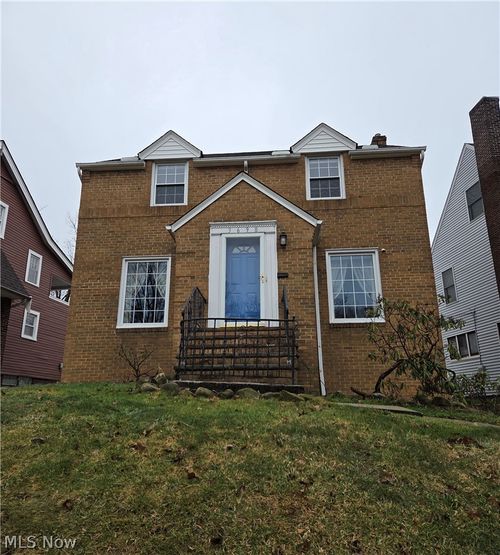 3698 Washington Blvd, University Heights, OH, 44118-2658 | Card Image