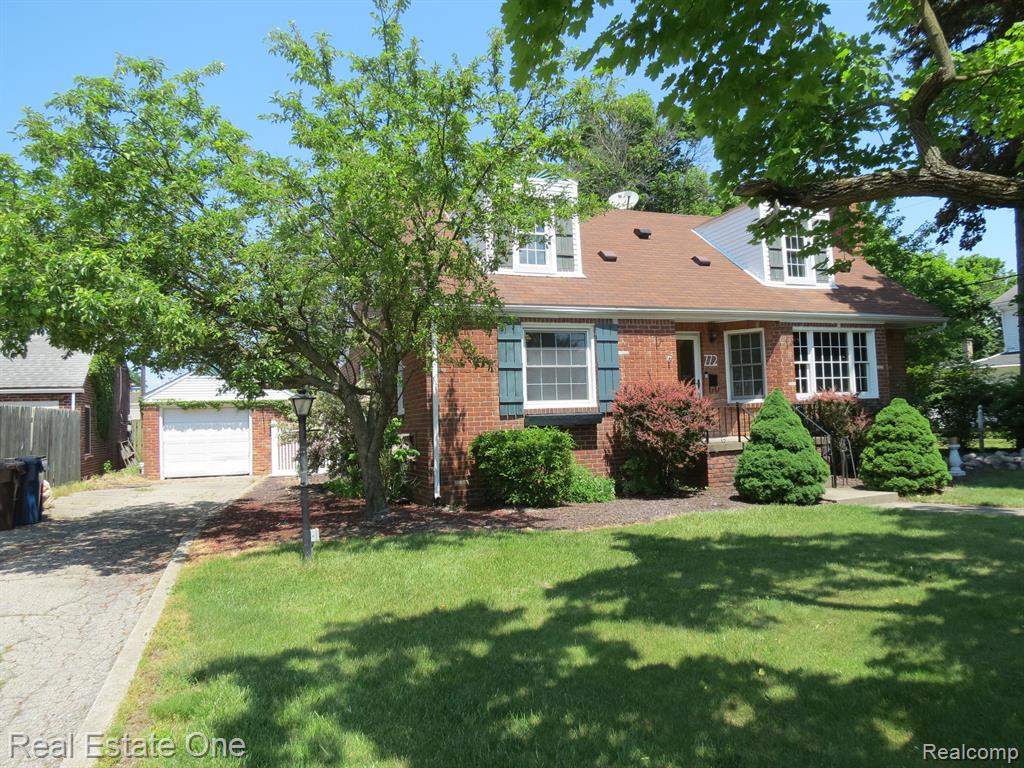 Burroughs St, Plymouth, MI 48170