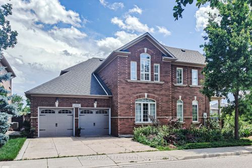 5420 Valleyhigh Dr, Burlington, ON, L7L6Z4 | Card Image