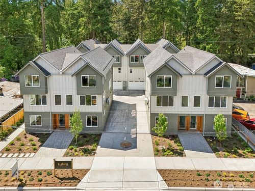 20313 14th Ave Ne, Shoreline, WA, 98155-1116 | Card Image