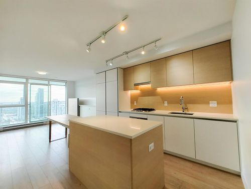 2503-652 Whiting Way, Coquitlam, BC, V3J0K3 | Card Image