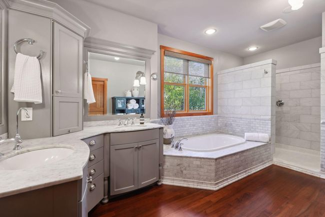 Full Primary Bathroom | Image 22