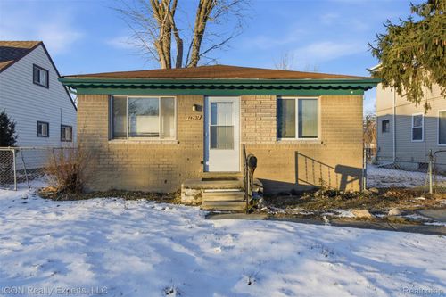 14731 Stephens Dr, Eastpointe, MI, 48021-3520 | Card Image