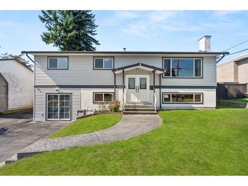 7823 Bremridge Dr, Delta, BC, V4C5E3 | Card Image