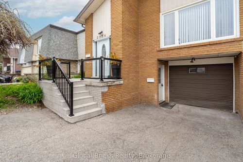 2936 Windjammer Rd, Mississauga, ON, L5L1S7 | Card Image