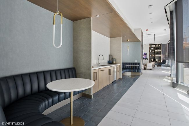 APT-1307 - 211 N Harbor Dr, Condo with 1 bedrooms, 1 bathrooms and 1 parking in CHICAGO IL | Image 19