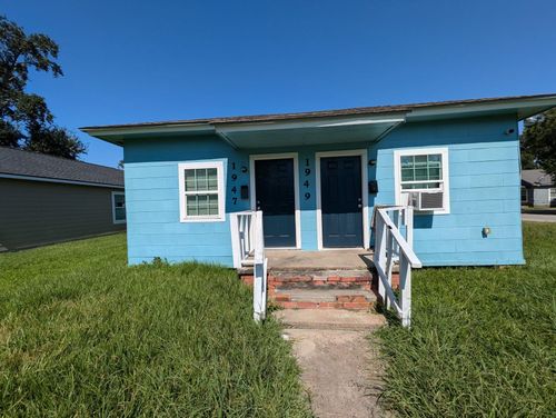 1947 8th St, Port Arthur, TX, 77640-6170 | Card Image