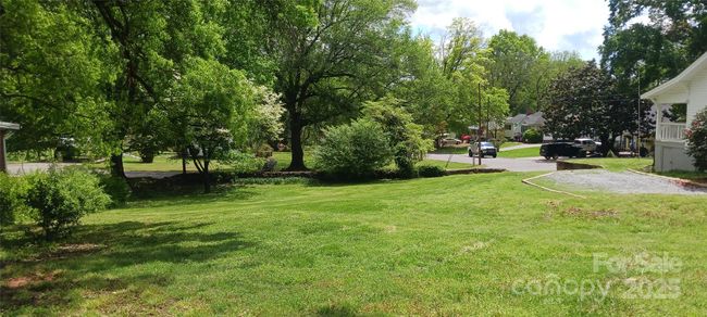105 N Inman Ave, House other with 5 bedrooms, 3 bathrooms and null parking in Bessemer City NC | Image 5