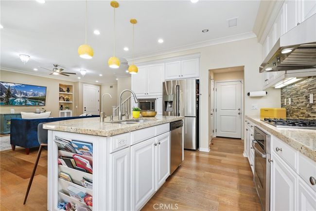 48 - 24 Lacebark, Condo with 4 bedrooms, 3 bathrooms and 2 parking in Irvine CA | Image 10