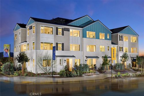 5921 Gramercy Way, Eastvale, CA, 92880 | Card Image