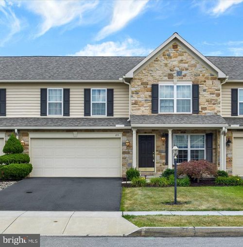 215 Brookridge Ct, Harrisburg, PA, 17112-9335 | Card Image