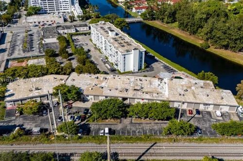 2261 Ne 164th St, North Miami Beach, FL, 33160-3703 | Card Image