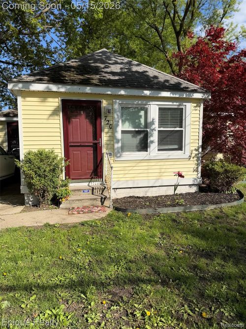 720 Washington St, Algonac, MI, 48001-1559 | Card Image