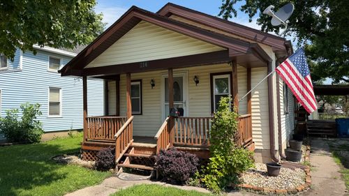 214 E Seminole St, Dwight, IL, 60420-1150 | Card Image