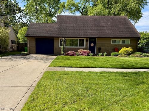 233 Baldwin Dr, Berea, OH, 44017-2625 | Card Image