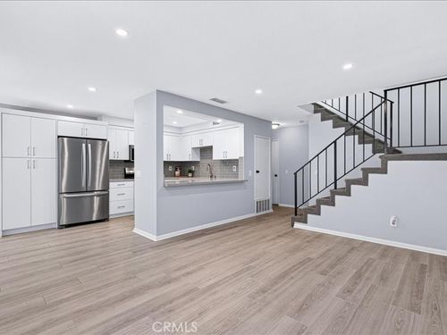 63-17835 Beard Ln, Huntington Beach, CA, 92647-7001 | Card Image