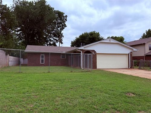 620 W Adams St, Purcell, OK, 73080-3238 | Card Image