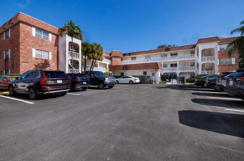 102-601 Se 5th Ct, Fort Lauderdale, FL, 33301-2930 | Card Image