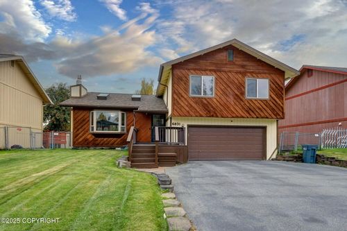 6831 Hunt Ave, Anchorage, AK, 99504-1882 | Card Image