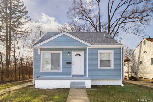 19341 Oakfield St, Detroit, MI, 48235-2213 | Card Image