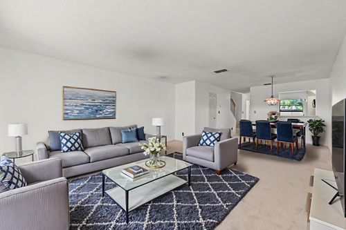 285-1464 Nw 97th Ter, Pembroke Pines, FL, 33024-4462 | Card Image