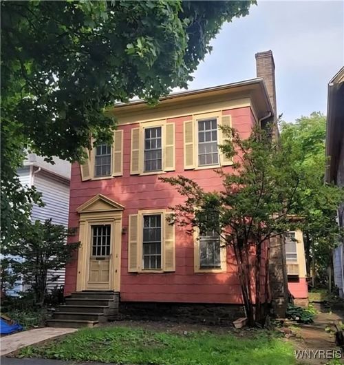 627 4th St, Niagara Falls, NY, 14301-1013 | Card Image