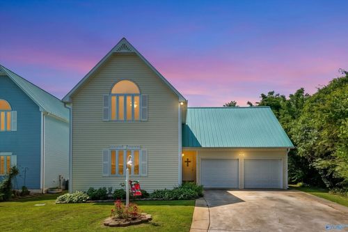 6388 Turtle Bay Way, Athens, AL, 35611-8715 | Card Image