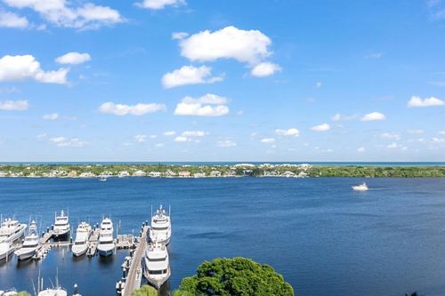 ph-10-136 Lakeshore Dr, North Palm Beach, FL, 33408-3664 | Card Image