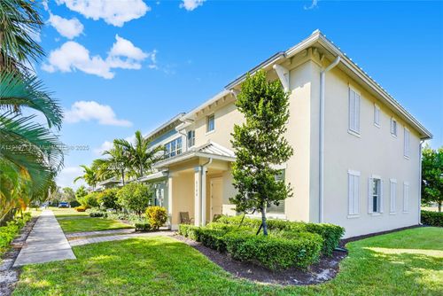 4144-4144 Greenway Dr, Hollywood, FL, 33021-2174 | Card Image