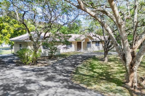 7821 Sw 129th Ter, Pinecrest, FL, 33156-6153 | Card Image