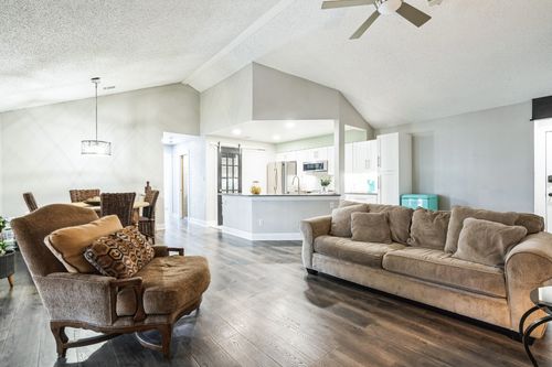 406d-1202 Thorpe Ln, San Marcos, TX, 78666-6552 | Card Image