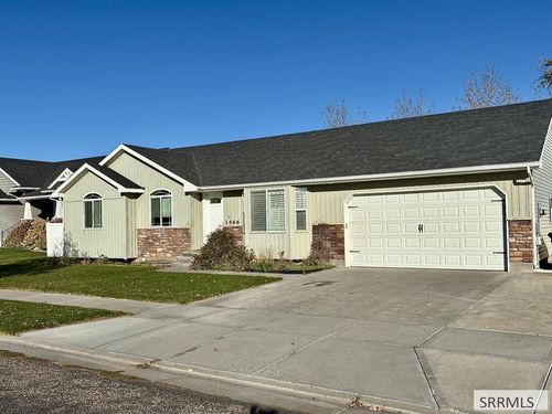 1466 Chesney Ct, Idaho Falls, ID, 83402-5243 | Card Image