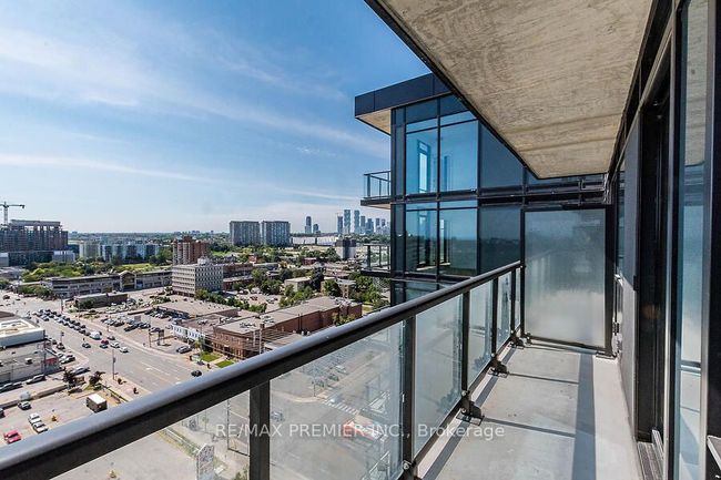 1620 - 86 Dundas St E, Condo with 2 bedrooms, 2 bathrooms and null parking in Mississauga ON | Image 18